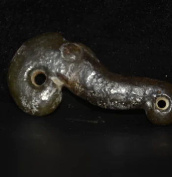 Wholesale Xiuyan Jade, Ancient Jade, Old Jade, Hongshan Culture River-Tumbled Jade, Antique Miscellaneous Items, Imitation Aged Collectibles
