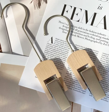 Solid Wood Veil Clip for Clothing Stores, Instagram-Style Shoe Clip, Hook, Magazine Clip, Fabric Clip, Poster Clip, Sock Clip, Glove Clip