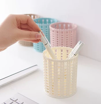 Retro Pen Holder Bucket for Desktop Office and Student Storage