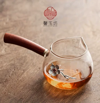 Japanese-Style Heat-Resistant Thickened Glass Gongdao Cup - Creative Tin Flower Side-Handle Kung Fu Tea Server (Large)