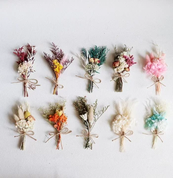 Mini Dried Flower Bouquet Mix: Natural Air-Dried Real Flowers & Preserved Flowers in Decorative Gift Box for DIY Crafts and Home Display