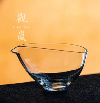 Guanlan High Borosilicate Glass Fair Cup Tea Divider, Kung Fu Tea Evenness Cup, Creative Handle-Free Heat-Resistant Transparent Tea Sea