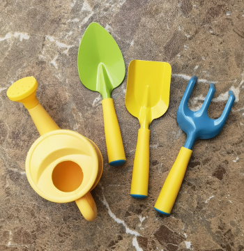 Gardening Shovel Three-Piece Set, Children's Planting Succulent Potting Trowel Watering Can Small Tools Sand Bucket Digging Sand Soil Toys