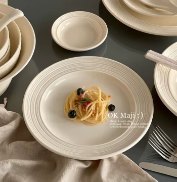 Home Use Ins-Style Ceramic Dinner Plates, Premium Look Bowls and Plates for Pasta and Straw Hat Design