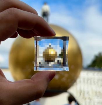 [Full Series] Crystal Pixel Stone, Workstation Emotion Stabilizer, Unique High-End Gift, Creative Toy