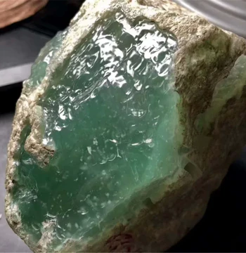 Old Pit Muna Jadeite Rough Stone from Myanmar; Natural Raw Material for Imperial Green, Violet, Ice Species, and Yang Green Bangles (White Rock Sand)