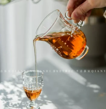[Shiqing Morning Dew Fairness Cup] Heat-Resistant Glass Tea Server for Home, Premium Filtered Brewing Tea Sea Gongbei