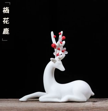 Ceramic Little Deer Home Decoration - Chinese Style Plum Blossom Deer for Living Room Antique Shelf, Entryway, Wine Cabinet, Wealth-Attracting Craft Ornament