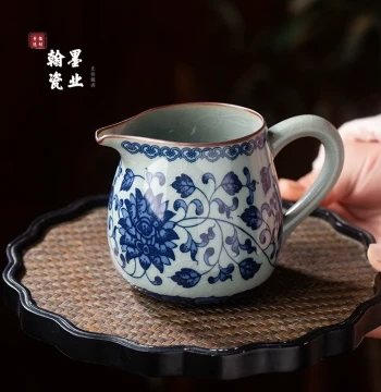 Jingdezhen Ceramic Old Clay Blue and White Interlocking Lotus Fair Cup with Handle; Chinese-Style Home Tea Serving Pitcher; Ideal Gift