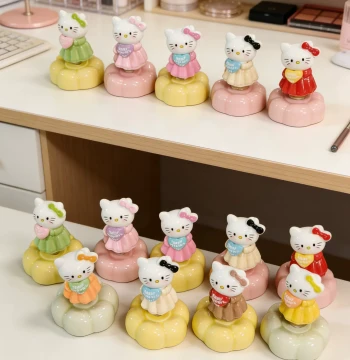 Ceramic Spinning Labubu Lucky Cat Cartoon Colorful Figurine - Desktop & Car Interior Decor Ornament (Wholesale)