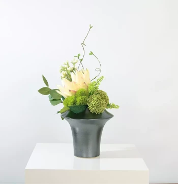 New Chinese Style Dried Branch Artificial Green Floral Arrangement Japanese Ornament Soft Furnishing for Showroom Living Room Sales Office Desktop Decor