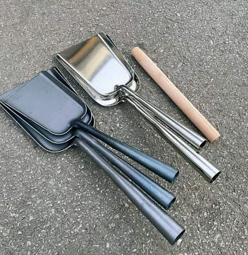 Black Thickened Carbon Steel Fire Shovel, Ash and Slag Scoop, Garbage Shovel, Coal Scoop, Pot Shovel, Mud Shovel, Home Firewood Shovel
