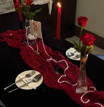 Wine Red Gauze Tablecloth - Atmosphere Dessert Table Runner for Weddings, Birthdays, Parties, Salon Scene Setup & Decor, Pleated Fabric