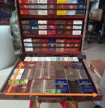 Night Shanghai Beach Cigarette Box, Nightclub Cigarette Box, Bar Cigarette Box, Neck-Hanging Cigarette Box, Retro Style Cigarette Box, Hot Pot Tray Prop