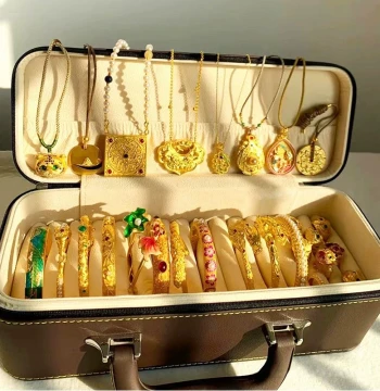 Bracelet Storage Box 15-Slot Jade Bangle Organizer Multi-Position Large Capacity Home Portable Suitcase High-End Bracelet Case