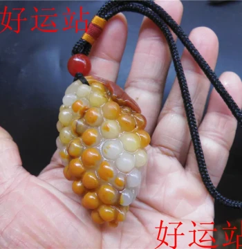 Custom New Promotional Huanglong Jade with Clever Colors 'Abundant Fruits' Hand-Held Piece, Jade Play Item, Yellow Wax Stone Pendant and Ornament
