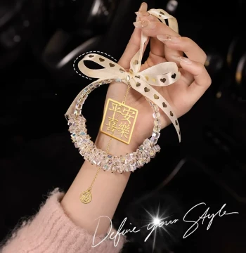 New Crystal Car Hanging Ornament – Premium Exquisite Handcrafted Interior Rearview Mirror Decor for Women