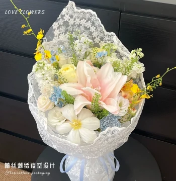 Hua Zhong Qing Lace Floral Cloth Fresh Flower Bouquet Wrapping Embroidered Hollow-Out Floral Packaging Material DIY Florist Supplies