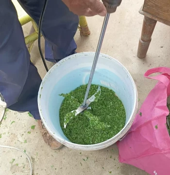 Hand Drill Converted Vegetable Chopper, Homemade Poultry Blade for Small-Scale Chicken, Duck, and Goose Feeding, Grass Cutting Machine for Breeding Use