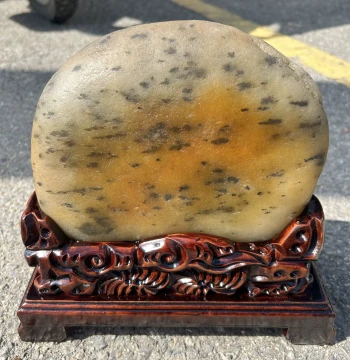 Yunnan Longling Huanglong Jade Premium Ornamental Jewelry Strange Stone Old Pit Home Decor Small Figurine Fish Affordable