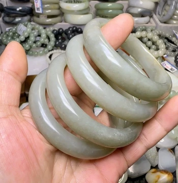 Hetian Jade Seed Material Bracelet Guaranteed Straight