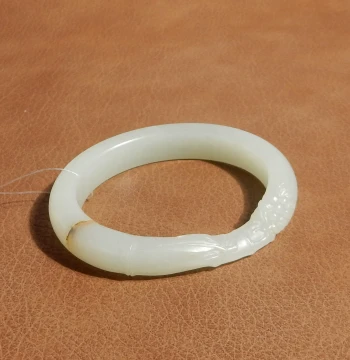 Yuxi Jewelry Xinjiang Oily and Fine Hetian Jade Seed Material Hand-Carved Bamboo Section Inner Diameter 55mm Bracelet A1