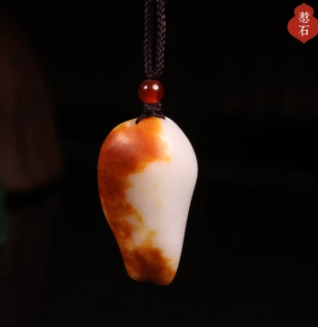 6.4g Xinjiang Hetian Jade Seed Material Single Seed Unmodified Full Red Skin Pendant Carving by Suzhou Craftsmen