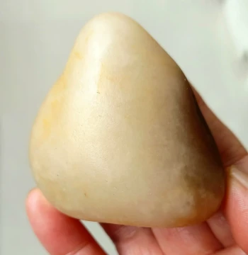 Natural Water-Worn White Jade Seed Material from Yellow River and Wei River, Fine and Warm Texture with Pure Color. Ideal for Handling and Carving.