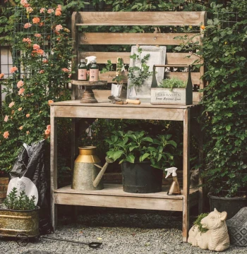 Clover Gardening Workbench, Retro Distressed Solid Wood Garden Table, Gardening Tool Storage Rack, Garden Shelving Unit