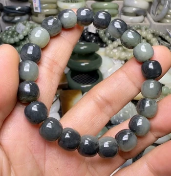 Hetian Jade Seed Material 9/10mm 34g