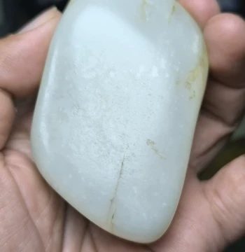 Xinjiang Hetian Jade Seed Material Raw Stone, Single Seed White Skin Material, Grade 1 Whiteness