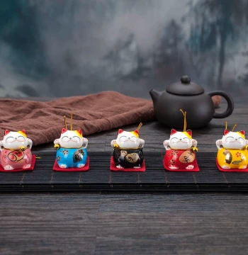 Small Car Ornament Car Decoration Interior Decorative Doll Cute Creative Safe Car Mini Lucky Cat