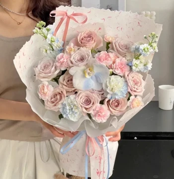 Hand-Torn Petal Fenghua Paper Fresh Flower Wrapping Paper, Bouquet Dongba Paper for DIY Floral Crafts and Supplies