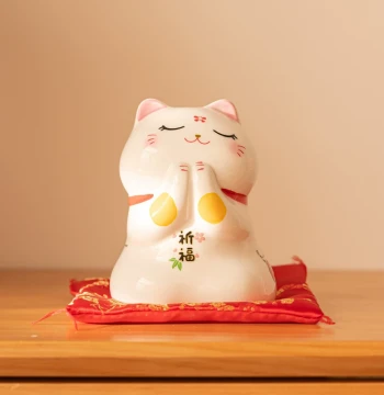 Mini Lucky Cat Piggy Bank Ceramic Japanese Cute Small Gift Birthday Present Creative Home Office Front Desk