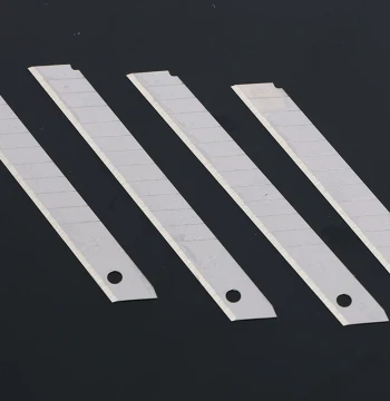 9mm Small Blade Utility Knife Blades 10 Pieces/Box Durable Paper Cutting Blades Wallpaper Blades Carbon Steel Blades