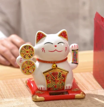 Ceramic Solar Lucky Cat Ornament Waving Hand Car Interior Automatic Waving Home Living Room Shop Opening Gift