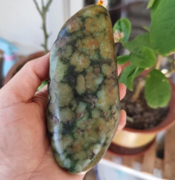 Hetian Jade Green Jasper Shaped Raw Stone, 458g Handpiece, Xinjiang Natural Hetian Jade