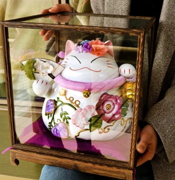 Japanese Peony Purple Lucky Cat Entrance Ornament, Housewarming and Grand Opening Gift, Living Room Wealth Cat for Home Prosperity, New Style