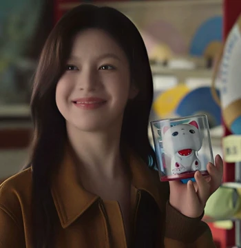 How to Translate Love: Lucky Cat Same Style as Go Yoon-jin, Small Solar-Powered Auto-Nodding Car Ornament