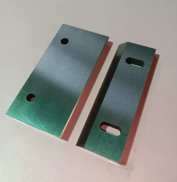 Vertical Packaging Machine with Rotary Cutter and Straight Cut Blade for Granules and Powder, Made of High-Quality Steel with High-Temperature Quenching