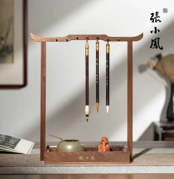 Zhang Xiaofeng Black Walnut Brush Holder for Calligraphy Brushes, Minimalist Retro New Chinese Style Solid Wood Premium Light Luxury Desktop Scholar's Four Treasures Display Stand