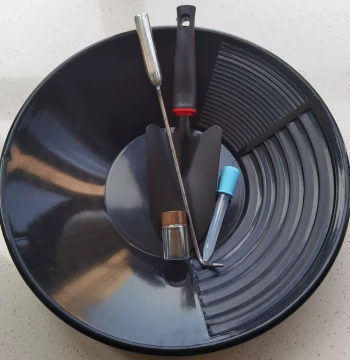 Manual Gold Panning Pan Large 38CM Hand-Cranked Gold Washing Basin Sand Gold Panning Tool Gold Shaking Tray