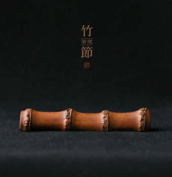 Wenxintang Spotted Bamboo Root Brush Rest Calligraphy Chinese Painting Brush Rack Four Treasures of the Study Ornament Beginner Calligraphy and Painting Bamboo Section Small Brush Rest Creative Multi-Function Paperweight Woven Bamboo Brush Pillow Small Br