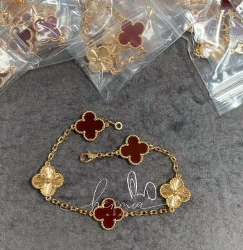 New Four-Leaf Clover Five-Flower Bracelet for Women Plated 18K Yellow Rose Gold Red Blue Purple Laser Full Diamond Light Luxury Premium Feel
