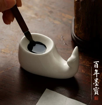 Ceramic Whale Brush Rest Ink Dish Paperweight Four Treasures of the Study Calligraphy Practice Multi-function Wholesale Ceramic Brush Rest Paperweight Ornament