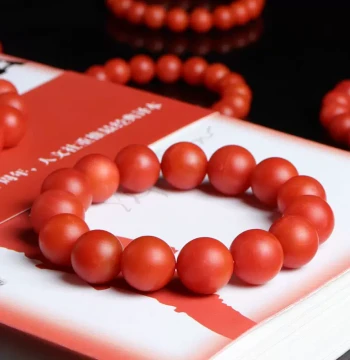 Natural Yunnan Baoshan Southern Red Agate Bracelet, Full Color and Full Flesh, Unisex Single-Loop Cultural Play Bracelet, Ethnic Style Accessory