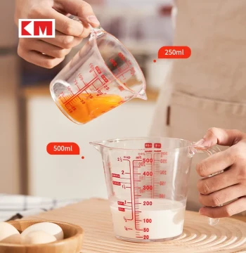 Japan KM 250/500ml Handle Measuring Cup Kitchen Baking Flour Measurement Milk Water Addition Cylinder Heat Resistant 100 Degrees