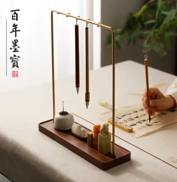 Qiyun Wencheng Brush Hanger: Solid Wood Creative New Chinese Style Calligraphy Display Stand for Four Treasures of the Study