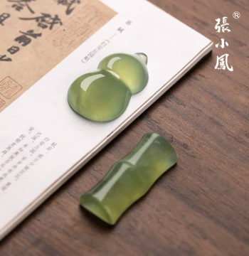 Zhang Xiaofeng Xiuyan Jade Fortune and Bamboo Brush Rest, Creative Natural Stone Hand-Polished Paperweight and Brush Holder for Calligraphy and Chinese Painting, Elegant Chinese Desktop Ornament, Perfect Gift for Small Script Writing