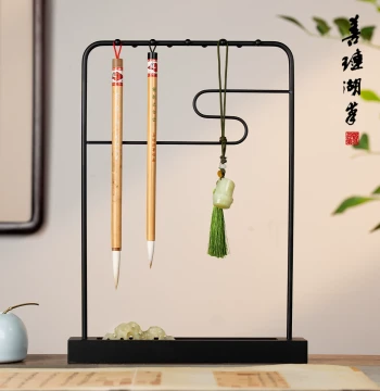 Shanlian Hubi Brush Hanger: New Chinese Style Wenzhang Supplies, Iron Art Multi-Function Small Brush Drying Rack for Beginners and Adults (Simple Modern Creative Display)
